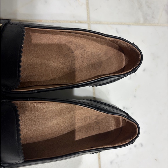 Naturalizer Black Leather Loafers with Gold Hardware - Picture 5 of 6